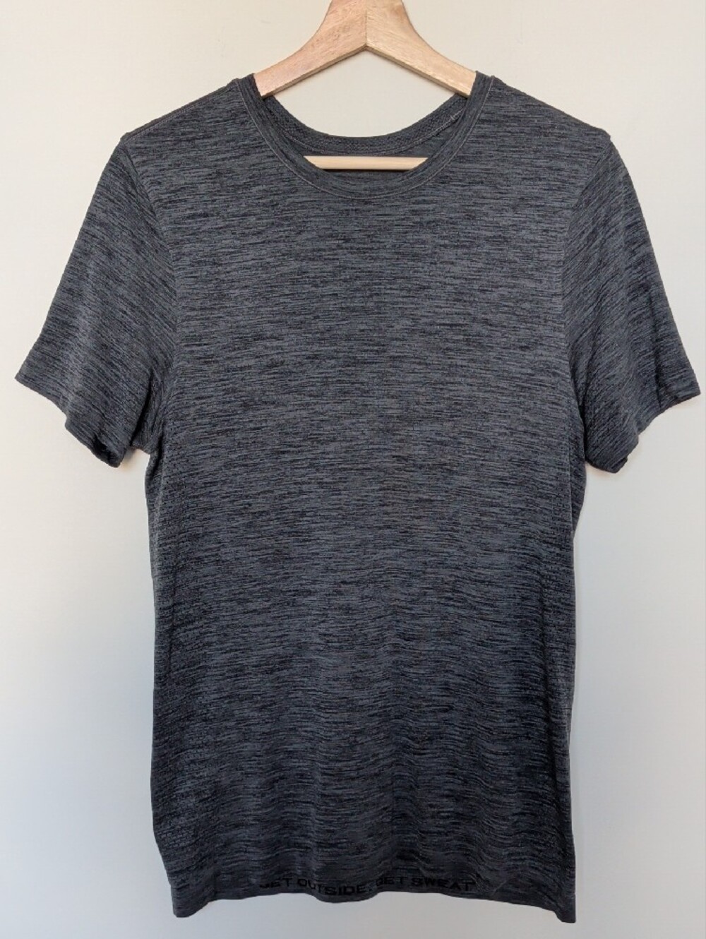 Lululemon Men's Gray Heather Performance Training T-Shirt Short Sleeve